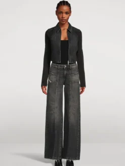 Akii Flared Jeans