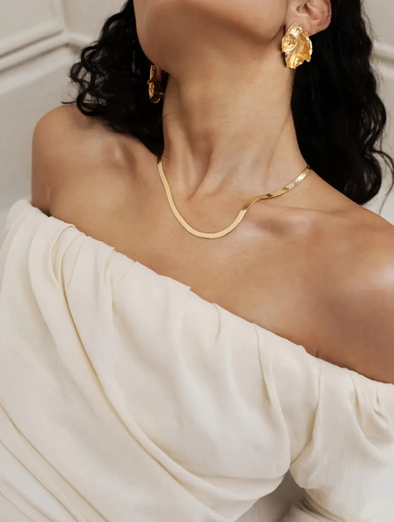 Coming Alive Of Sculpture Earrings