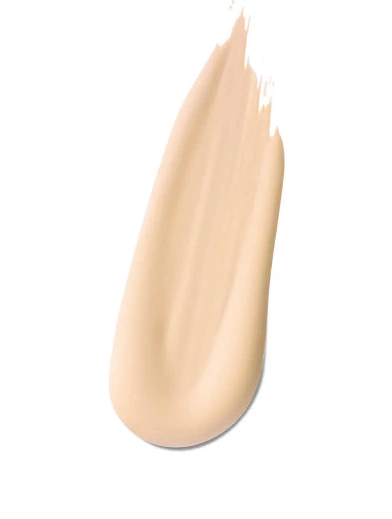 Double Wear Stay-in-Place Makeup