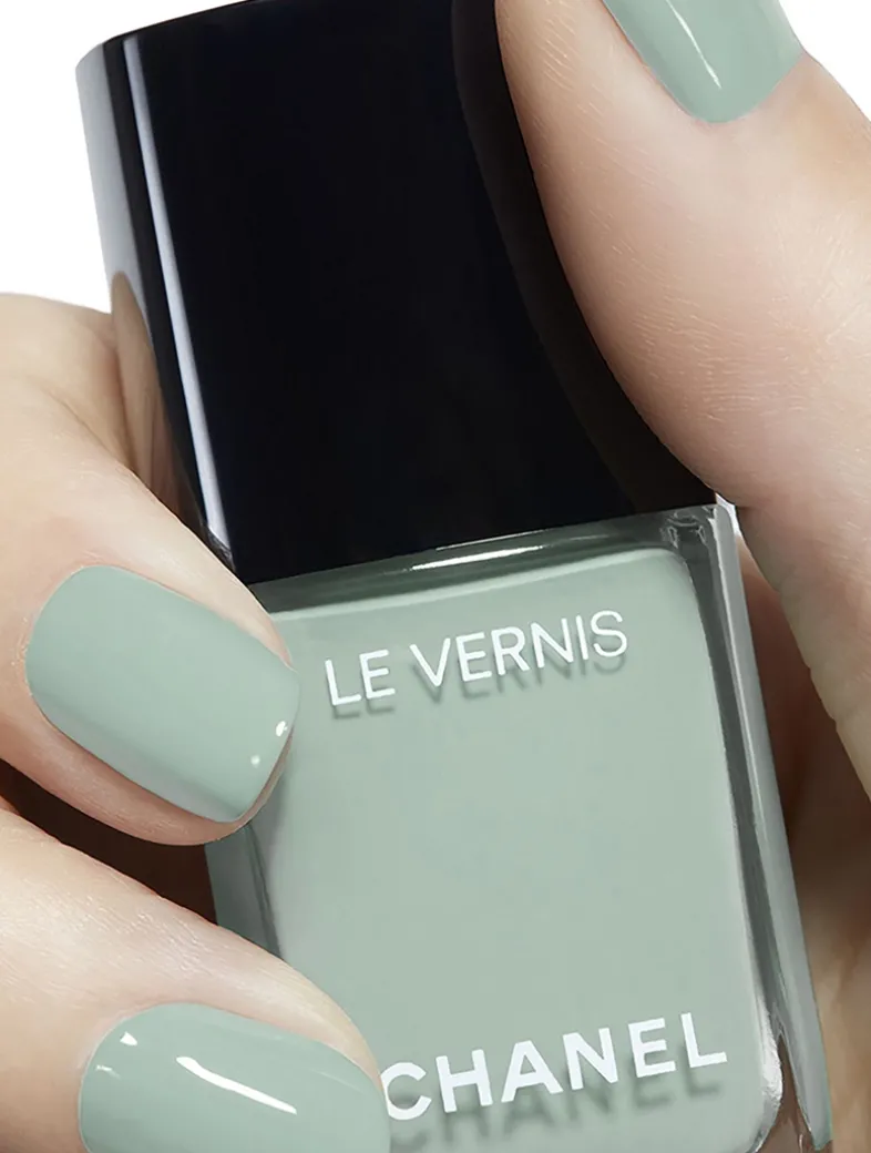 Nail Colour