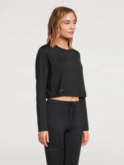 Train Long-Sleeve Cropped T-Shirt