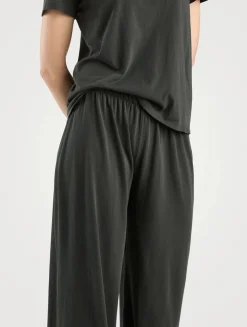Ukira Wide-Leg Joggers